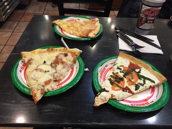 Famous Famiglia Pizza